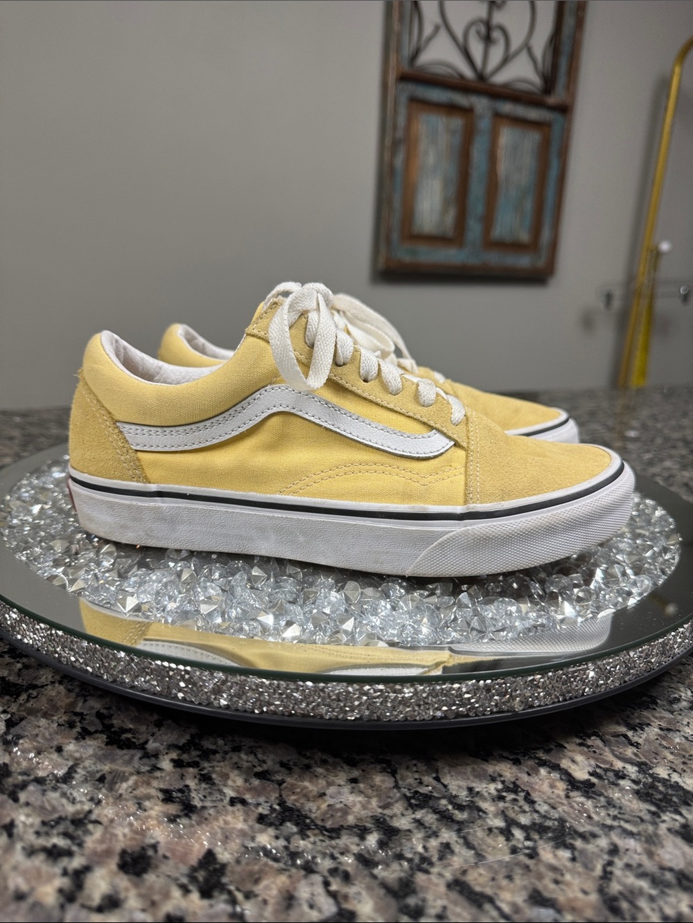 Vans Yellow Low-Top Canvas and suede Sneakers White Stripe logo EUC 7.5